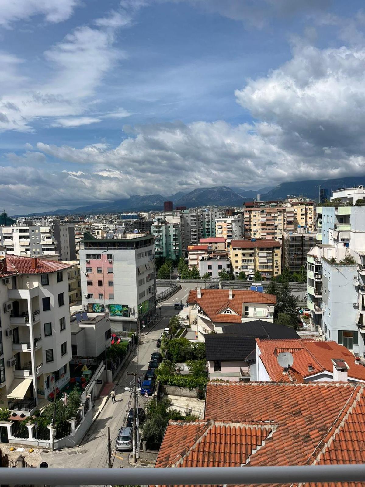 Apartment Tirana Appartement *